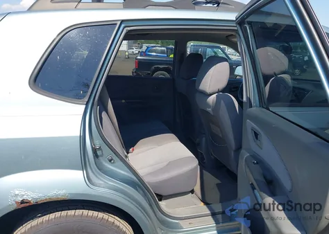 2006 Hyundai Tucson Gl from USA, damaged, VIN KM8JM72B86U399365